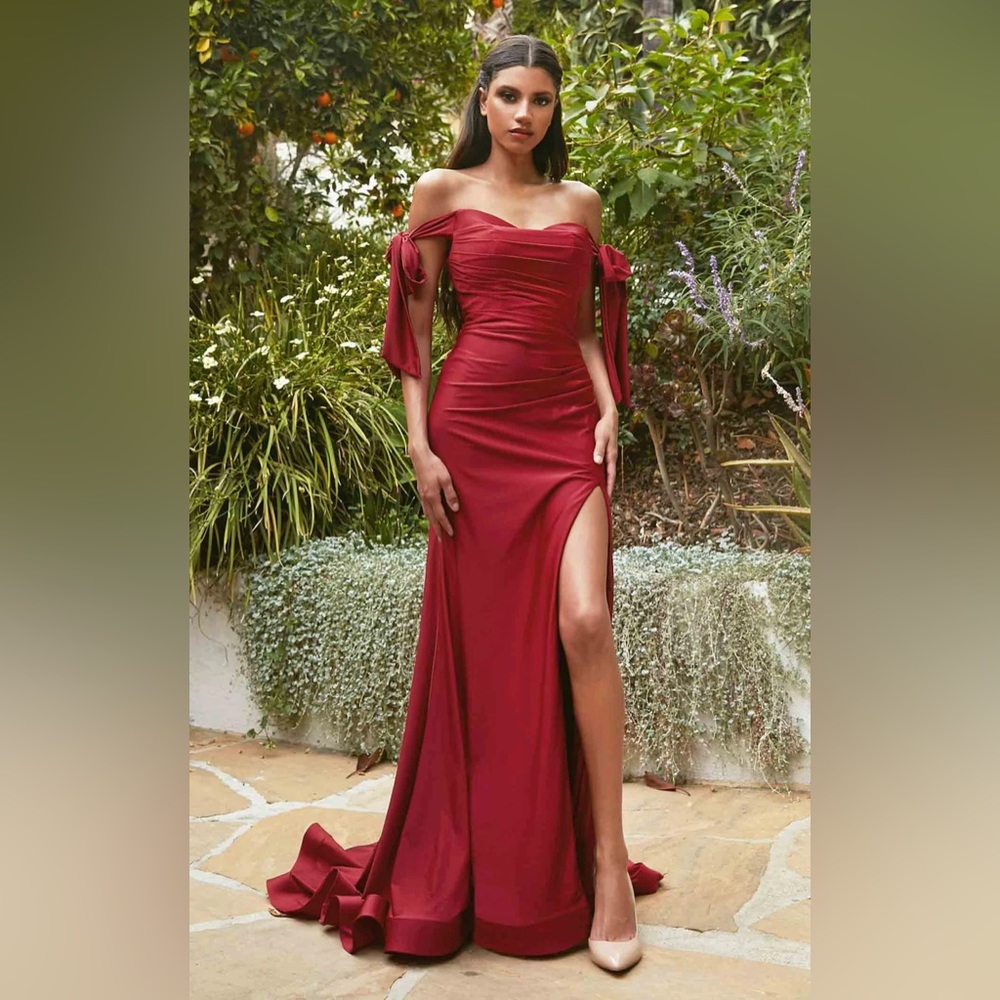 Beautiful Cinderella Divine Dress burgundy. Size 10.
